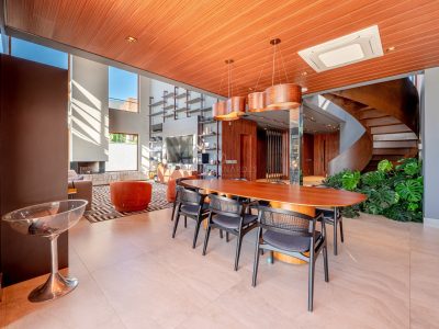 Casa em Condomínio à venda com 5 dormitórios, 608m² e 3 vagas no bairro Terra Ville, Zona Sul de Porto Alegre