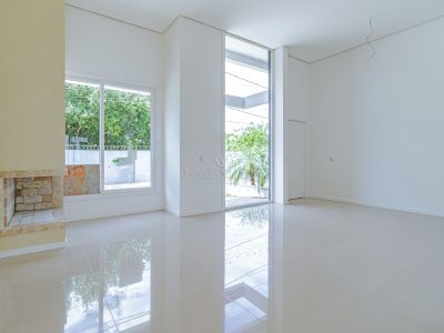 Casa em Condomínio à venda com 3 dormitórios, 103m² e 2 vagas no bairro Hípica, Zona Sul de Porto Alegre