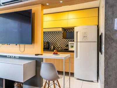 Apartamento à venda com 2 dormitórios, 69m² e 1 vaga no bairro Tristeza, Zona Sul de Porto Alegre