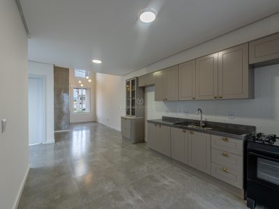 Casa em Condomínio à venda com 3 dormitórios, 85m² e 2 vagas no bairro Hípica, Zona Sul de Porto Alegre