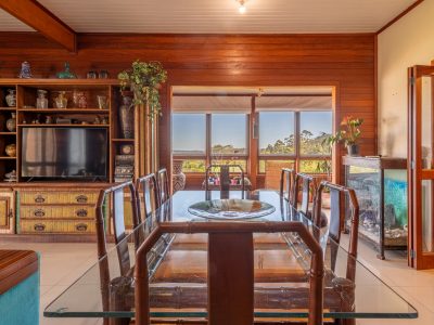 Casa em Condomínio à venda com 3 dormitórios, 184m² e 4 vagas no bairro Campo Novo, Zona Sul de Porto Alegre