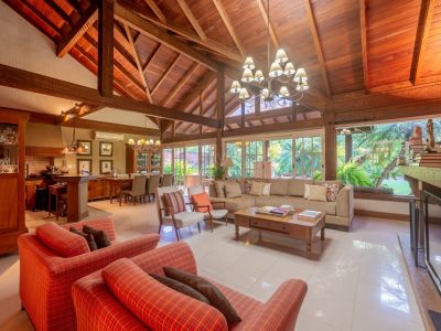 Casa em Condomínio à venda com 3 dormitórios, 330m² e 2 vagas no bairro Terra Ville, Zona Sul de Porto Alegre