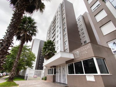 Apartamento à venda com 3 dormitórios, 128m² e 2 vagas no bairro Menino Deus, Zona Central de Porto Alegre
