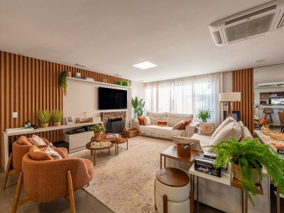 Casa em Condomínio à venda com 3 dormitórios, 484m² e 3 vagas no bairro Vila Conceição, Zona Sul de Porto Alegre