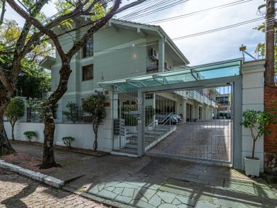 Casa em Condomínio à venda com 3 dormitórios, 175m² e 2 vagas no bairro Jardim Isabel, Zona Sul de Porto Alegre