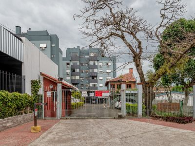 Apartamento à venda com 3 dormitórios, 83m² e 1 vaga no bairro Camaquã, Zona Sul de Porto Alegre
