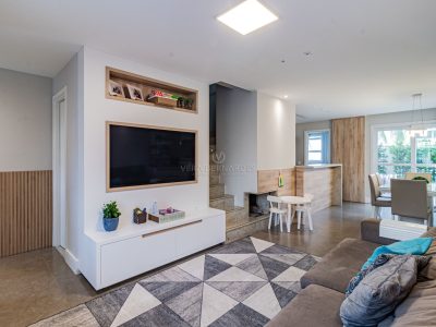 Casa em Condomínio à venda com 3 dormitórios, 120m² e 2 vagas no bairro Vila Nova, Zona Sul de Porto Alegre