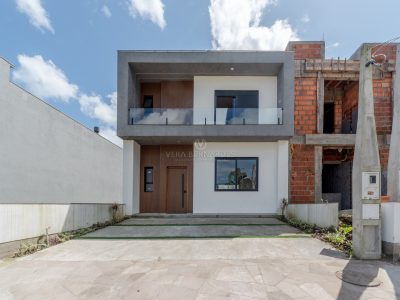 Casa à venda com 3 dormitórios, 125m² e 2 vagas no bairro Lagos de Nova Ipanema, Zona Sul de Porto Alegre