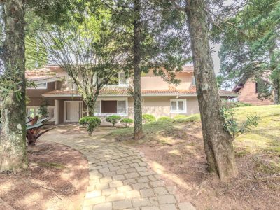 Casa em Condomínio à venda com 4 dormitórios, 730m² e 7 vagas no bairro Jardim do Sol, Zona Sul de Porto Alegre