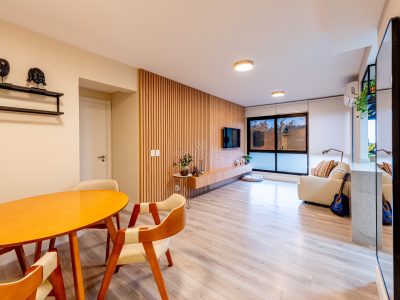 Apartamento à venda com 3 dormitórios, 100m² e 2 vagas no bairro Cristal, Zona Sul de Porto Alegre