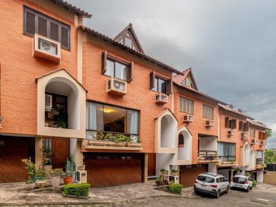 Casa em Condomínio à venda com 4 dormitórios, 204m² e 3 vagas no bairro Tristeza, Zona Sul de Porto Alegre