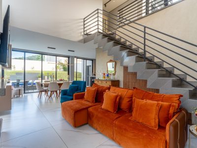 Casa em Condomínio à venda com 4 dormitórios, 262m² e 4 vagas no bairro Alphaville, Zona Sul de Porto Alegre