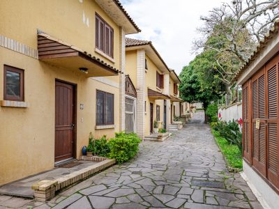 Casa em Condomínio à venda com 3 dormitórios, 141m² e 1 vaga no bairro Tristeza, Zona Sul de Porto Alegre