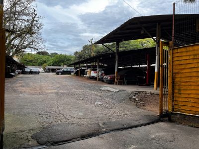 Terreno à venda com 3.182m² no bairro Menino Deus, Zona Central de Porto Alegre