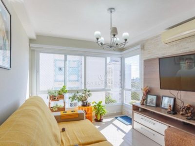 Apartamento à venda com 3 dormitórios, 71m² e 1 vaga no bairro Cavalhada, Zona Sul de Porto Alegre