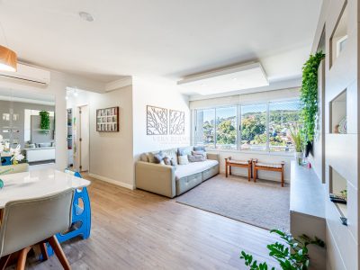 Apartamento à venda com 3 dormitórios, 73m² e 2 vagas no bairro Tristeza, Zona Sul de Porto Alegre