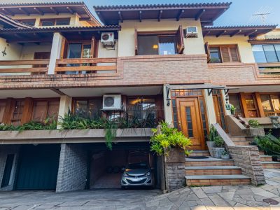 Casa em Condomínio à venda com 3 dormitórios, 246m² e 4 vagas no bairro Tristeza, Zona Sul de Porto Alegre