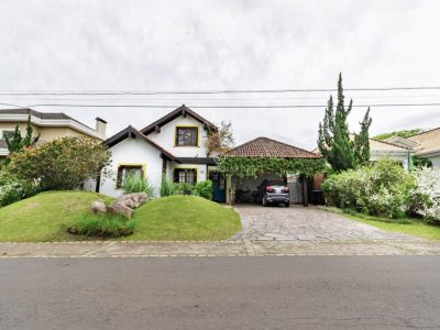 Casa em Condomínio à venda com 4 dormitórios, 237m² e 4 vagas no bairro Terra Ville, Zona Sul de Porto Alegre