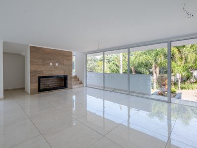 Casa em Condomínio à venda com 3 dormitórios, 167m² e 2 vagas no bairro Cavalhada, Zona Sul de Porto Alegre