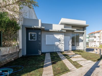 Casa Térrea à venda com 3 dormitórios, 95m² e 2 vagas no bairro Lagos de Nova Ipanema, Zona Sul de Porto Alegre