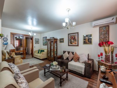 Casa em Condomínio à venda com 3 dormitórios, 141m² e 2 vagas no bairro Tristeza, Zona Sul de Porto Alegre