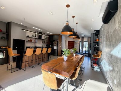 Casa em Condomínio à venda com 3 dormitórios, 165m² e 2 vagas no bairro Hípica, Zona Sul de Porto Alegre