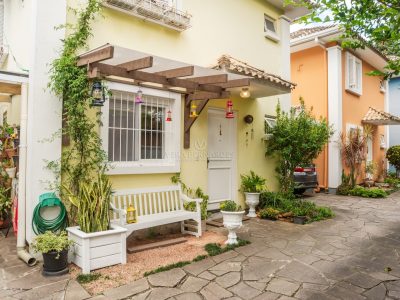 Casa em Condomínio à venda com 3 dormitórios, 104m² e 1 vaga no bairro Tristeza, Zona Sul de Porto Alegre
