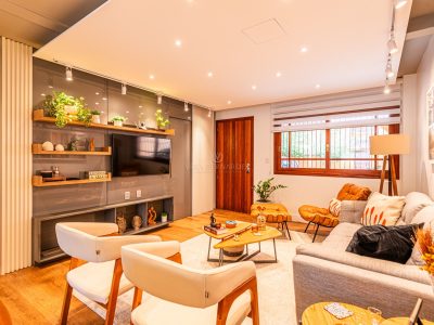 Casa em Condomínio à venda com 3 dormitórios, 154m² e 2 vagas no bairro Tristeza, Zona Sul de Porto Alegre