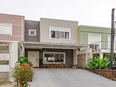 Casa à venda com 3 dormitórios, 143m² e 2 vagas no bairro Lagos de Nova Ipanema, Zona Sul de Porto Alegre