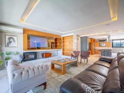 Apartamento à venda com 3 dormitórios, 207m² e 4 vagas no bairro Ipanema, Zona Sul de Porto Alegre