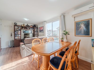 Apartamento à venda com 3 dormitórios, 56m² e 1 vaga no bairro Hípica, Zona Sul de Porto Alegre