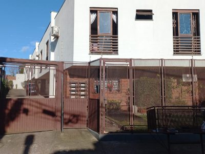 Casa em Condomínio à venda com 3 dormitórios, 85m² e 1 vaga no bairro Ipanema, Zona Sul de Porto Alegre