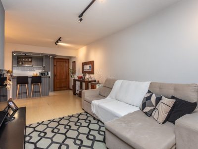 Apartamento à venda com 3 dormitórios, 121m² e 2 vagas no bairro Tristeza, Zona Sul de Porto Alegre