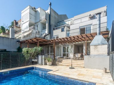 Casa à venda com 4 dormitórios, 466m² e 4 vagas no bairro Jardim Isabel, Zona Sul de Porto Alegre