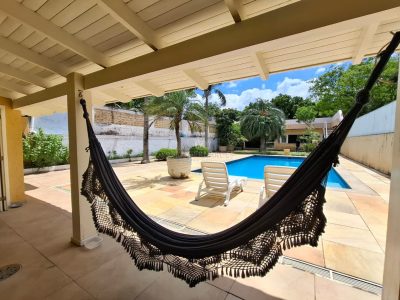 Casa à venda com 4 dormitórios, 451m² e 5 vagas no bairro Ipanema, Zona Sul de Porto Alegre