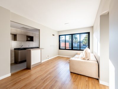 Apartamento à venda com 2 dormitórios, 59m² e 1 vaga no bairro Camaquã, Zona Sul de Porto Alegre