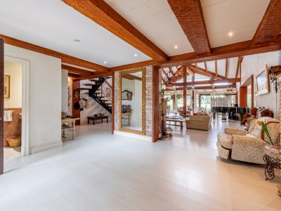 Casa em Condomínio à venda com 3 dormitórios, 386m² e 4 vagas no bairro Terra Ville, Zona Sul de Porto Alegre