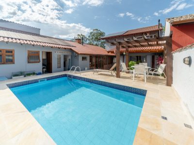 Casa em Condomínio à venda com 3 dormitórios, 250m² e 2 vagas no bairro Ipanema, Zona Sul de Porto Alegre