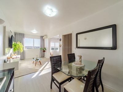 Apartamento à venda com 3 dormitórios, 79m² e 1 vaga no bairro Tristeza, Zona Sul de Porto Alegre