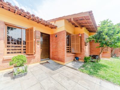 Casa Térrea à venda com 3 dormitórios, 153m² e 3 vagas no bairro Ipanema, Zona Sul de Porto Alegre