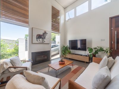 Casa à venda com 3 dormitórios, 164m² e 2 vagas no bairro Ipanema, Zona Sul de Porto Alegre