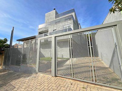 Casa em Condomínio à venda com 3 dormitórios, 215m² e 1 vaga no bairro Tristeza, Zona Sul de Porto Alegre