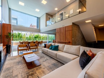 Casa em Condomínio à venda com 4 dormitórios, 290m² e 4 vagas no bairro Alphaville, Zona Sul de Porto Alegre