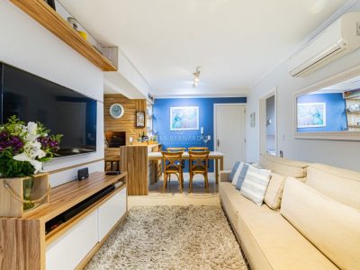 Apartamento à venda com 2 dormitórios, 68m² e 2 vagas no bairro Tristeza, Zona Sul de Porto Alegre