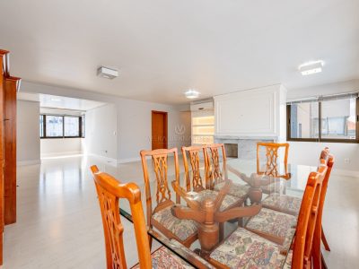 Apartamento à venda com 3 dormitórios, 157m² e 4 vagas no bairro Higienópolis, Zona Norte de Porto Alegre