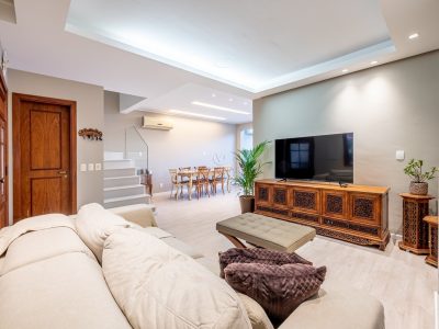 Casa em Condomínio à venda com 3 dormitórios, 230m² e 2 vagas no bairro Santa Tereza, Zona Sul de Porto Alegre