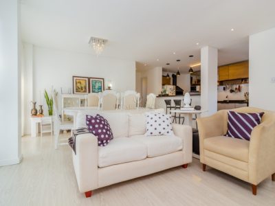 Apartamento à venda com 3 dormitórios, 100m² e 1 vaga no bairro Tristeza, Zona Sul de Porto Alegre