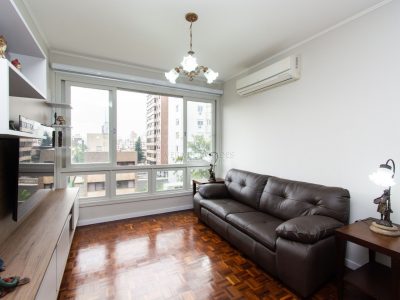 Apartamento à venda com 3 dormitórios, 106m² e 1 vaga no bairro Menino Deus em Porto Alegre