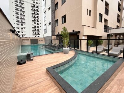 Apartamento à venda com 4 dormitórios, 182m² e 4 vagas no bairro Meia Praia, Zona Central de Itapema
