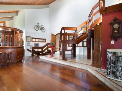 Casa em Condomínio à venda com 5 dormitórios, 565m² e 4 vagas no bairro Jardim do Sol, Zona Sul de Porto Alegre